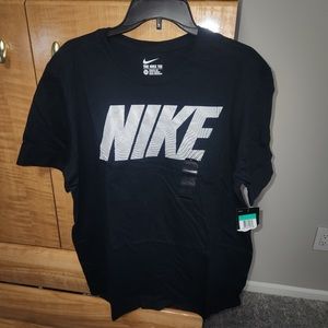 Nike XL black short sleeve shirt